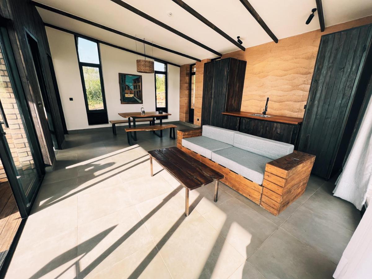 Umva Muhazi Villa Exteriör bild